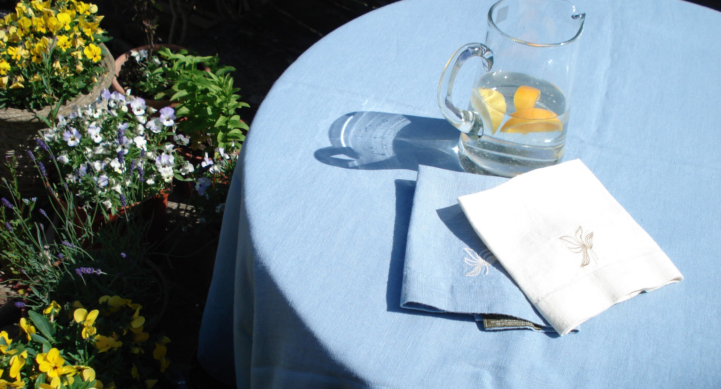 hemp_tablecloth_powder_blue_1.jpg